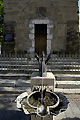 Cygne-fontaine datant de 1857 devant la Tour Jacquemart - FRANCE