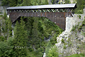 Pont en bois sur le Val Russein - SUISSE