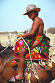 Garçon de l'ethnie Wayuù à cheval - COLOMBIE