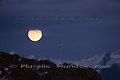 Pleine lune dans les Alpes - SUISSE