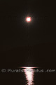 Pleine lune sur le Lac Leman - SUISSE